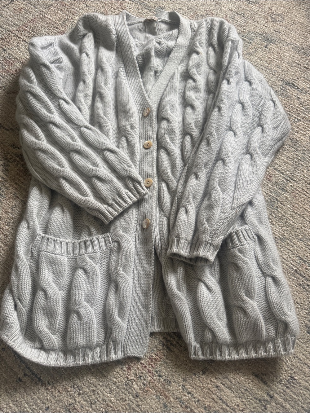 Malo Gray Cable Knit Button-Front chunky cashmere Cardigan Sweater